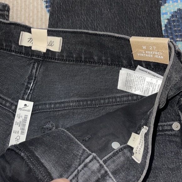 Madewell The Perfect Vintage Jean in Lunar Wash - Picture 6 of 6